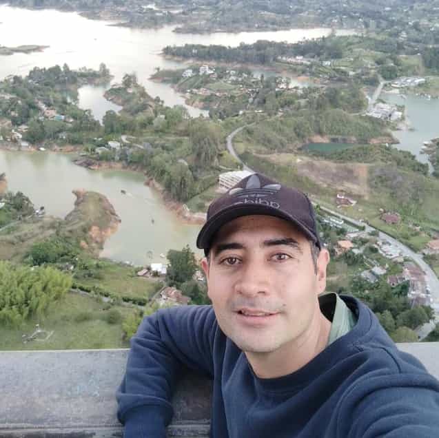 Andrés R. Bogotá